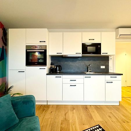 Kreative Wohnung Mit Balkon Viena Exterior foto